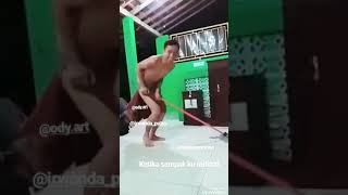 Download lagu Handuk mlorot dann apa yang terjadi? mp3
