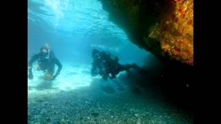 preview picture of video '· SCUBAZUL · Buceo, paddle surf y Posidonia en la Cascada de Maro (Nerja, Málaga).'