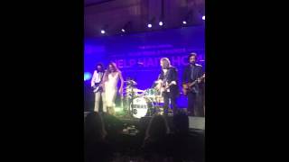 1.Sara Guirado & Tom Petty in Haiti Home gala (Sean Penn org.), California USA