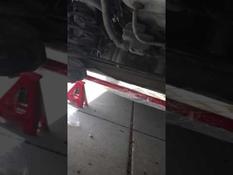 2005 Scion xB easy sway bar installation. Sway bar by hotchkis 24mm comp.