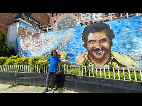 This is PABLO ESCOBAR's neighborhood: do they idolize the character? Colombia 🇨🇴