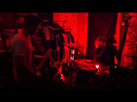 Hoodlum Shouts - Young Man @ Black Wire Records (17/11/12)