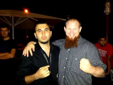 Sadiq feat Massiv - Schnapp dir die Kalash (Slideshow)