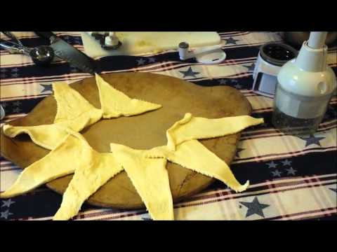 download lagu mp3 mp4 Pampered Chef Croissant Ring, download lagu Pampered Chef Croissant Ring gratis, unduh video klip Pampered Chef Croissant Ring