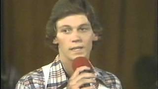 Max Fagan &quot;She Never Knew Me&quot; Live on &quot;The Porter Wagoner Show&quot; 1978