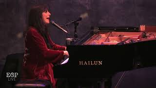 Karla Bonoff &quot;Someone To Lay Down Beside Me&quot; [live] @ Eddie Owen Presents