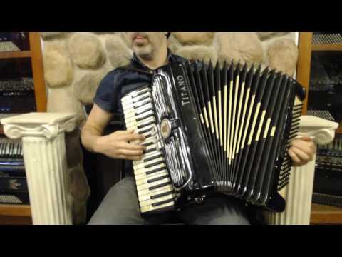 2445 - Black Titano Tube Chamber Organette Piano Accordion 41 120 LM $795