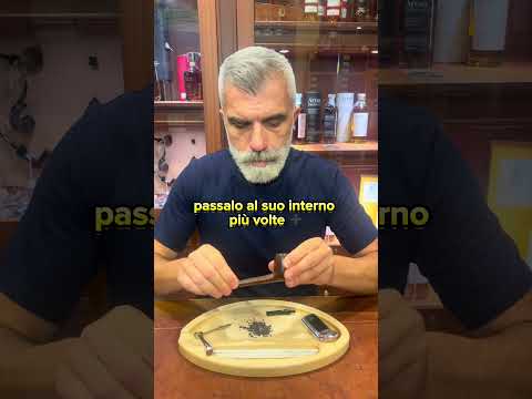 HOW TO CLEAN A PIPE #shorts #tobaccopipes #smoking #tobacco