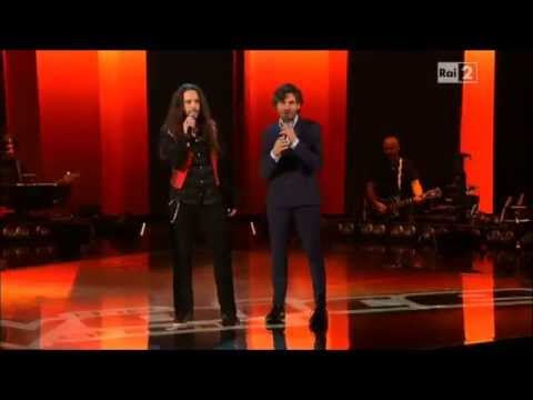 Giacomo Voli in Madness dei Muse- Live Team Piero Pelù