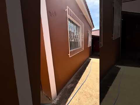 🏡 Casa no centro de São João Nepomuceno!