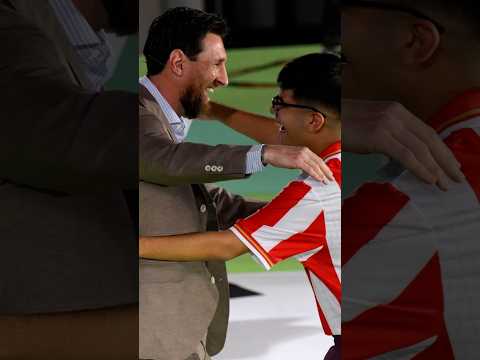 Messi desata la euforia en OVIEDO entre los más pequeños #shorts