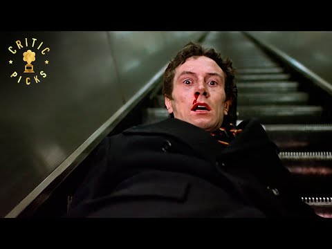 The Werewolf Attacks In The London Underground | An American Werewolf in London