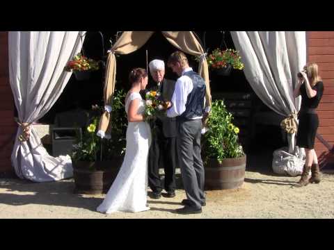 2014 07 12 helena wedding video 00027 ceremony and kiss