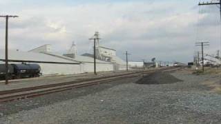 preview picture of video 'Amtrak #14 reroute, Edison,Ca'