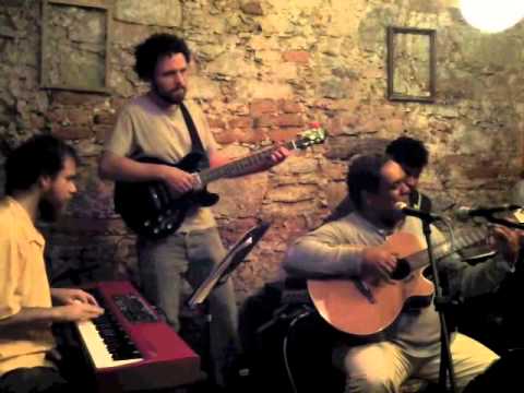 Iara (PC Castilho) Bar Semente