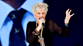 PJ Powers sings ‘The World in Union’ in extraordinary tribute to Joost van der Westhuizen