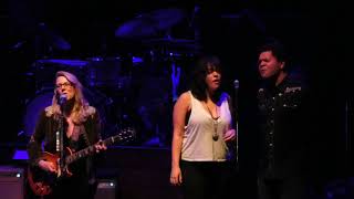Tedeschi Trucks Band  2017-10-13 Beacon Theatre NYC  "Color of the Blues"