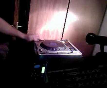 Dj Davy-D in the mix Wisin Yandel Rakata / Brainpower boks