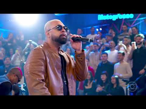 Bonde do Tigrão canta “Cerol na Mão / Tchu Tchuca / O Baile Todo” no Altas Horas