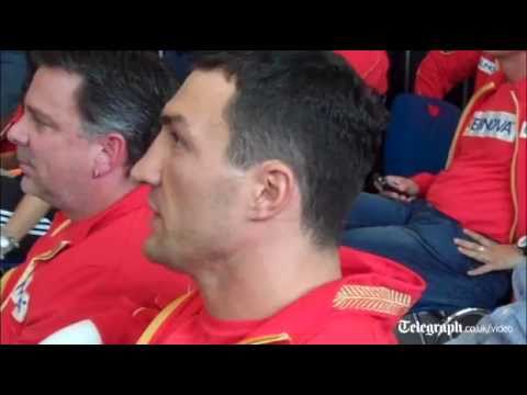 Wladimir Klitschko spies on David Haye as he works out ahead of big fight