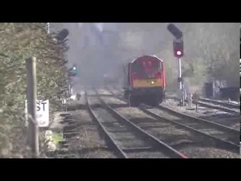 *****SUPER RARE***** 5 loco Heritage Convoy passes OldField Park 0Z20