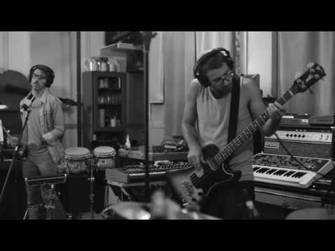 Mountains of Illusion (Feat. Jamie Lidell) - Misteur Valaire [Live Session in Studio]