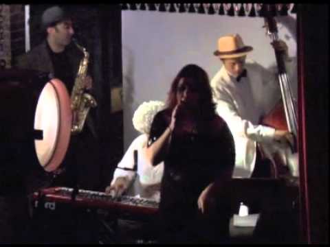 Rolling in the Crazy in Love (Adele / Gnarls Barkley/ Beyonce Mashup)