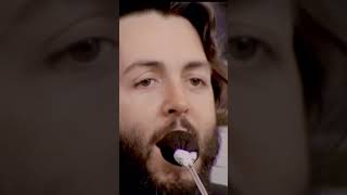 The Beatles tocando BESAME MUCHO🎸