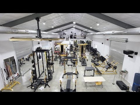 JUJIMUFU GYM TOUR | BEST HOME GYM EVER