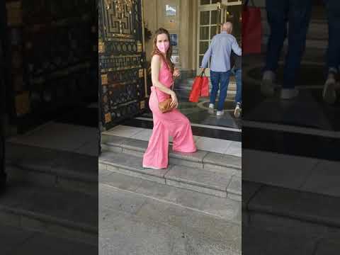 Natalia Oreiro otra vez con los fans en Madrid (02.10.2021) Premios Platino 2021