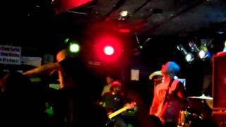 Throwdown - Never Back Down