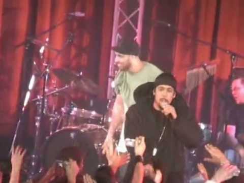 Samy Deluxe feat. J-Luv - Manchmal (live 2004)