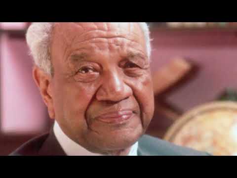 Dr. Gardner C. Taylor Speaks at the National Baptist Convention of America - "Black Baptist History"