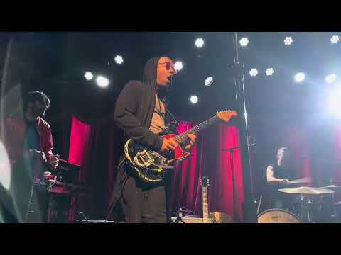 Yesterday Shutting Down (David Ryan Harris, Louis Cato & The Scary Pockets) [Brooklyn Bowl NY]