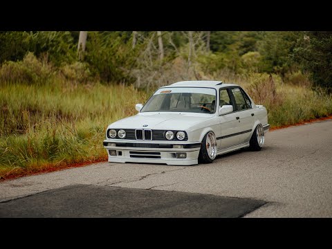 Bagged BMW E30 on Air Lift 3P With ITB's | Bag Riders