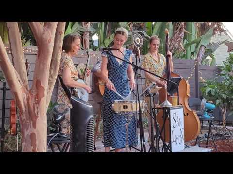 San Lyon - Chickadee