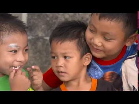 Explore a visita à TV Doi Tung