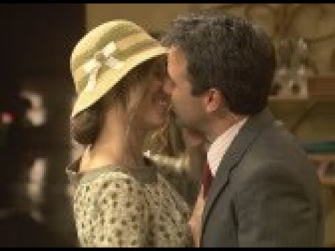 Adela y Carmelo comunican la noticia más alegre de su vida