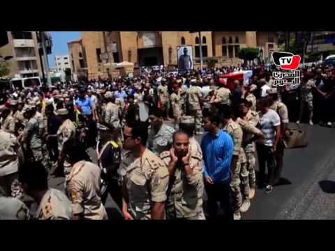 المئات يؤدون صلاة الجنازة على «عمرو السقا» شهيد حادث رفح الإرهابي