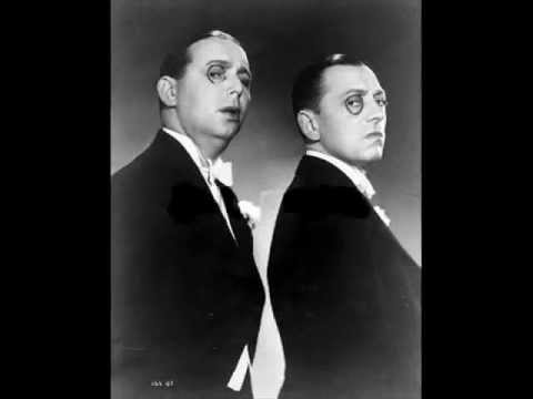 The Western Brothers - The Old School Tie / Ain't It Gorgeous (1934)