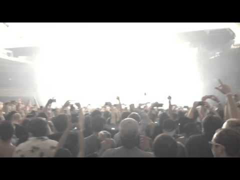 Daft Punk - Harder Better Faster Stronger w/ New Order - Blue Monday (Eric Prydz Remix)