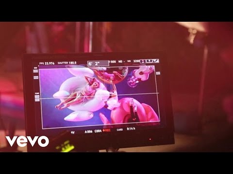 Hey Violet - Guys My Age (Behind The Scenes)