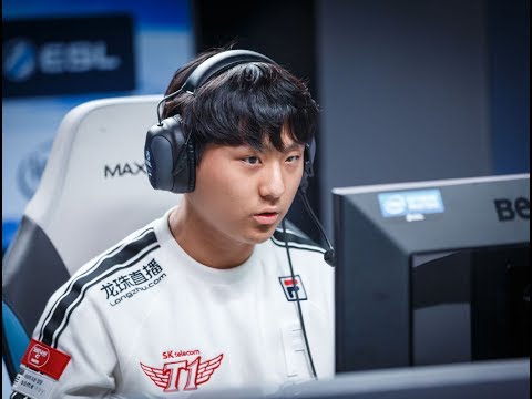 Pha "Tam Giác Quỉ" đỉnh cao của SKT T1 Blank