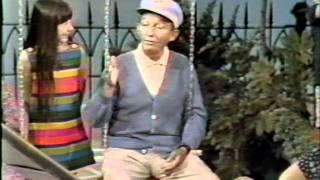 Bing Crosby Sings &quot;Swinging on a Star&quot; - Hollywood Palace