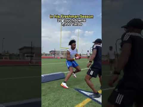 This FRESHMAN RunningBack is UNSTOPPABLE!!! 🤯 #shorts