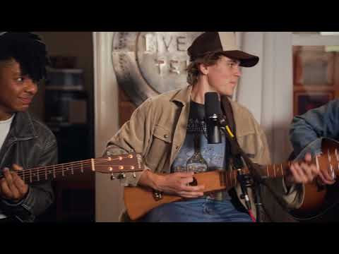 Tiny House Concert Series and The Runarounds