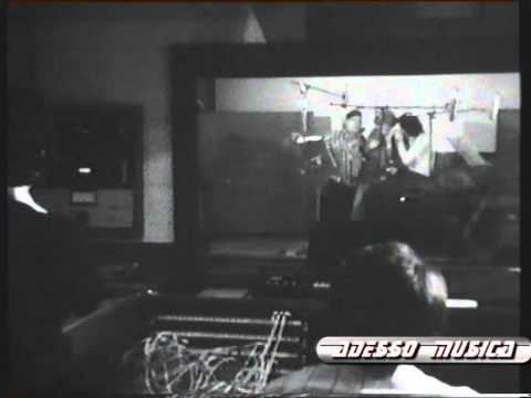 Ornella Vanoni, Toquinho e Vinícius de Moraes - Poeta.avi