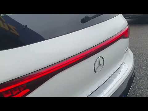 Mercedes-Benz EQB 300 Amg Line Premium 4Matic 228 - Image 2
