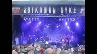 Sonata Arctica : In the dark, Live at Sotkamon Syke 2014 in Vuokatti Finland