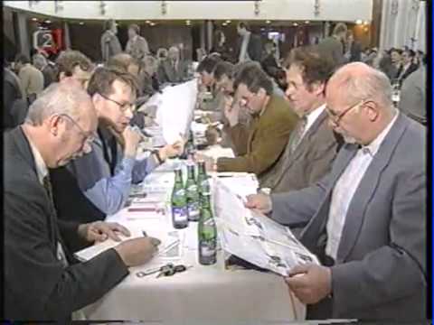 21   Lech Walesa, Miroslav Karas, Milan Lasice a Julius Satinský   16 11 1999
